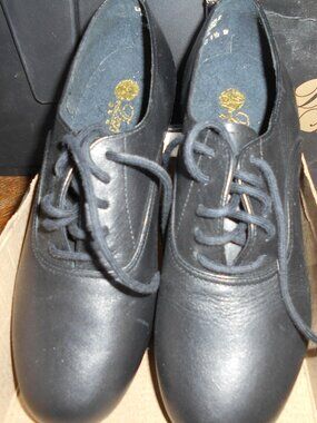 Leather Character Dance Shoes- 1 1/2-  New in Box